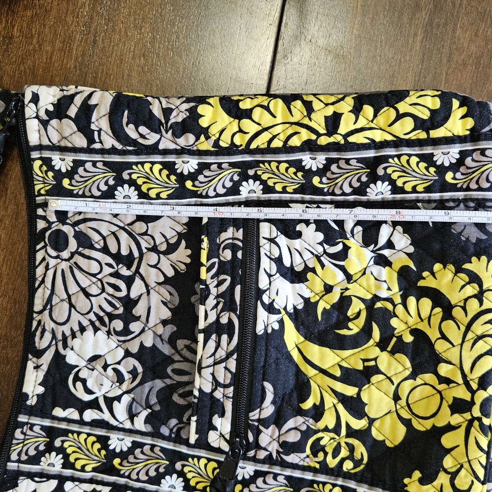 Vera Bradley Yellow and Black Crossbody Bag with Quilted Design - Picture 4 of 7